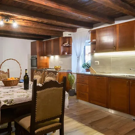 Gorgeous Home In Nedescina *