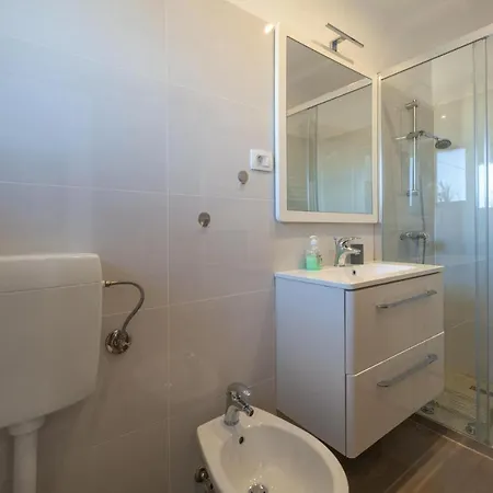 Gorgeous Home In Nedescina בית נופש Nedeščina